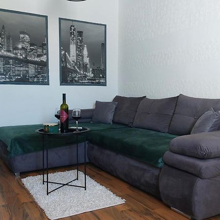 Apartment Zana Pirovac Buitenkant foto