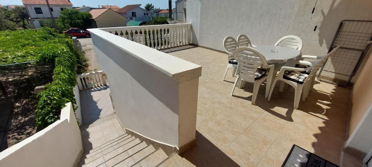 Apartment Zana Pirovac Buitenkant foto