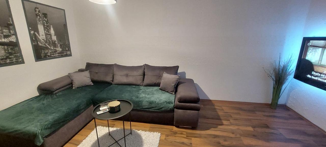 Apartment Zana Pirovac Buitenkant foto